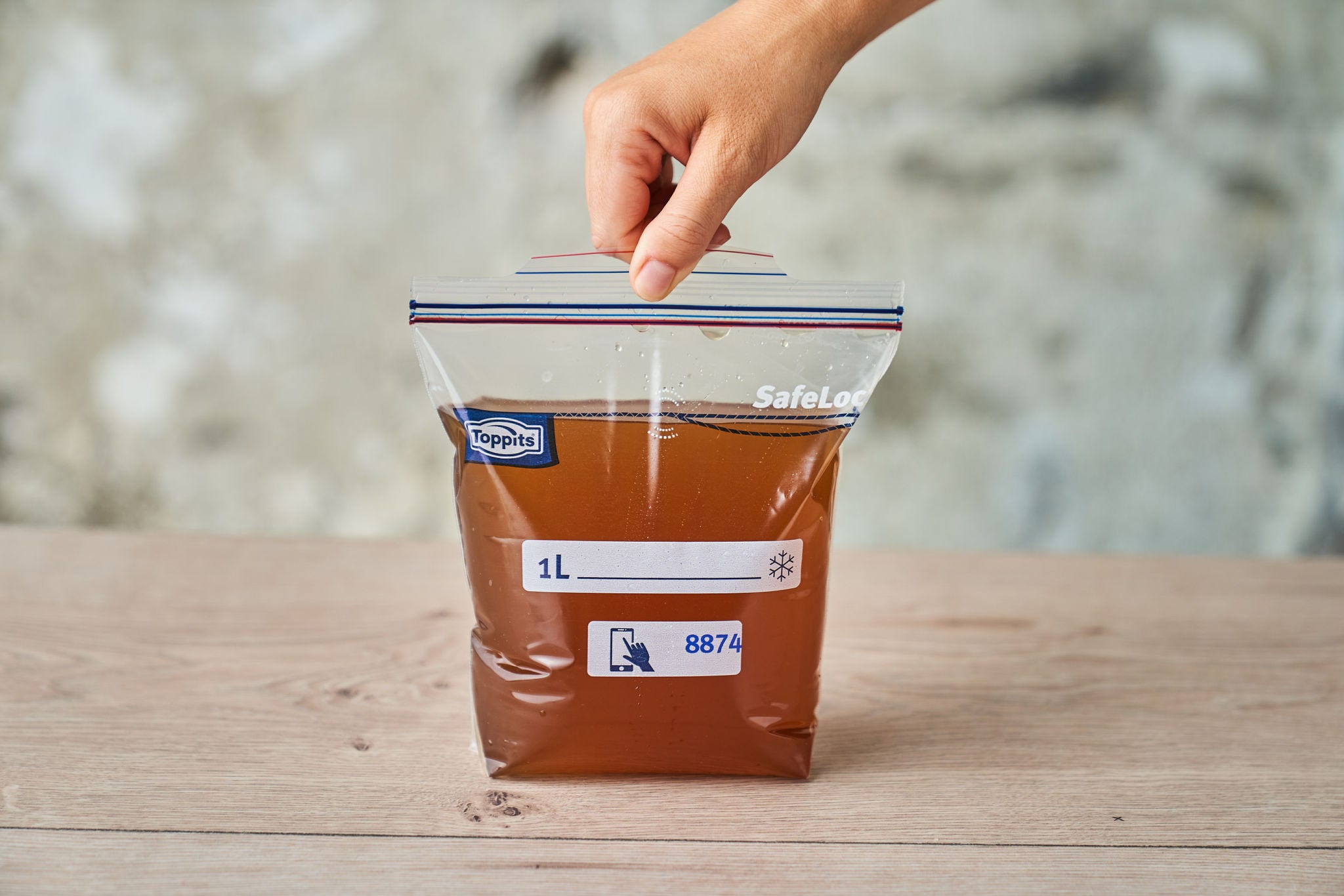 Bouillons de volaille et de légumes faits maison : recette antigaspi