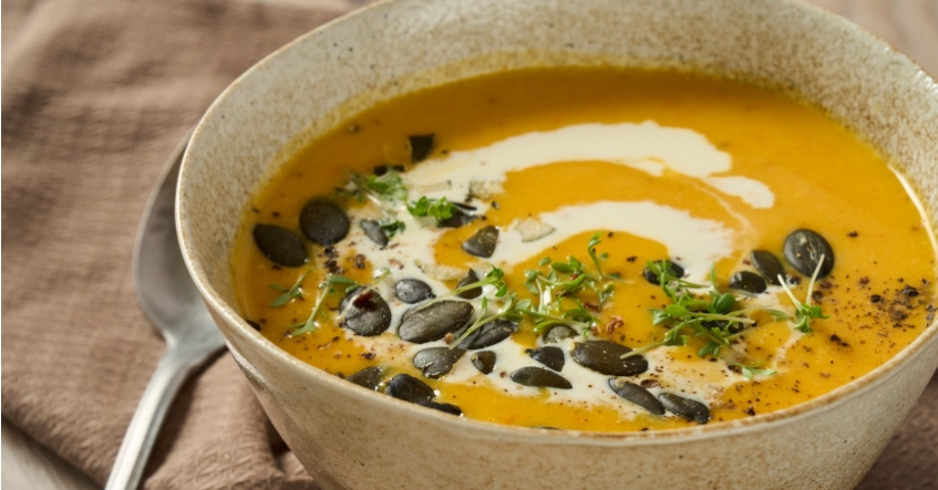 Soupe onctueuse de courge au curry