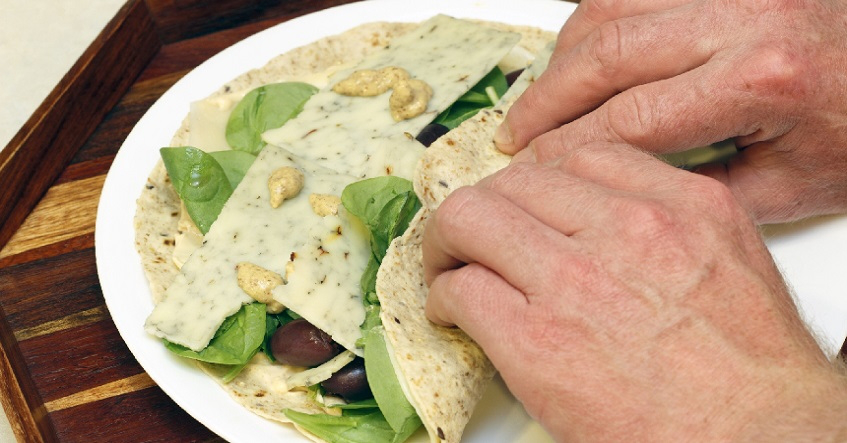 Wraps aux épinards et au houmous