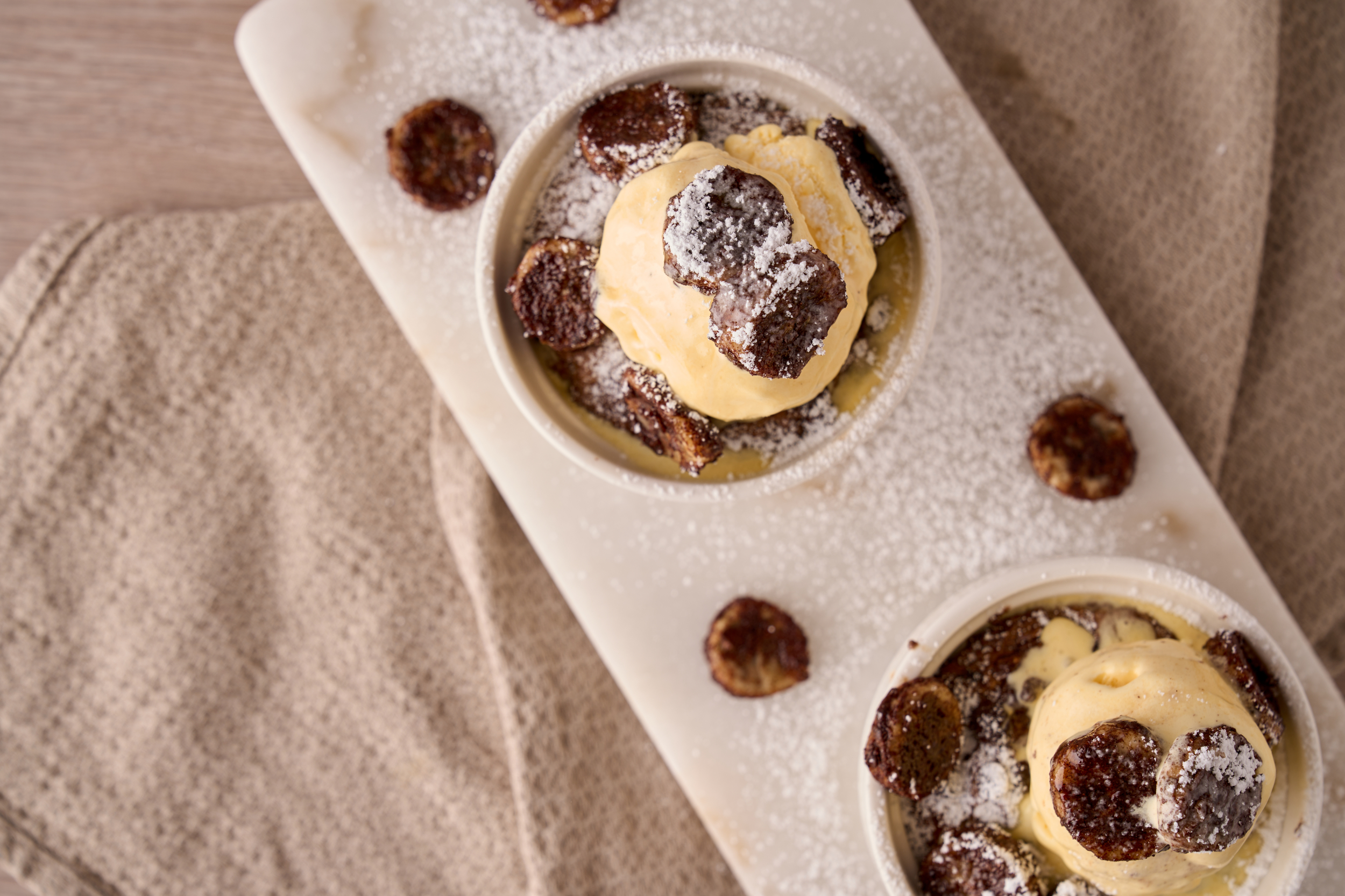 Kreatives Dessert aus Guetzliresten – fruchtig geschichtet und einfach lecker