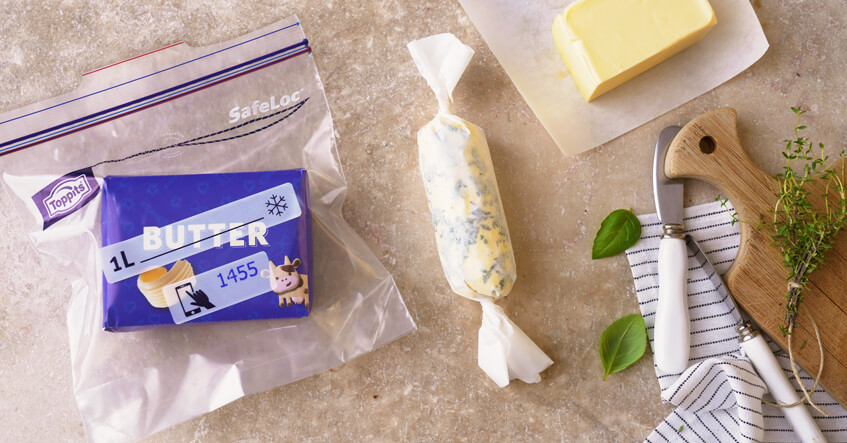 Butter im Toppits Gefrierbeutel und in Toppits Butterbrotpapier